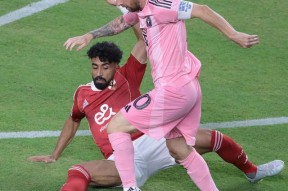  梅西对塞维利亚帽子戏法 