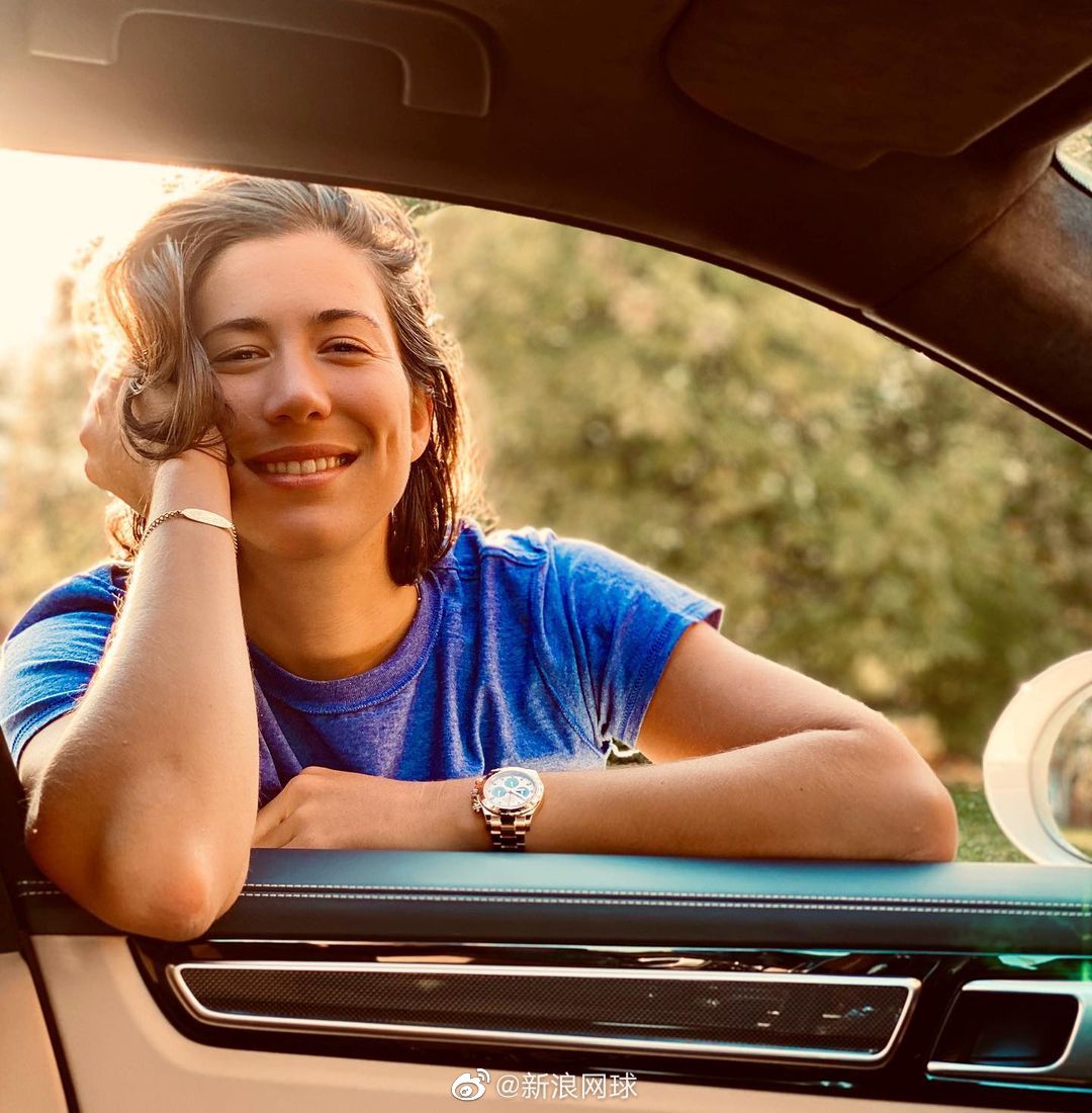  穆古鲁扎焦点对战，莎拉波娃与60激战掘金分钟，重要助攻胜负难料！赛场气氛高涨