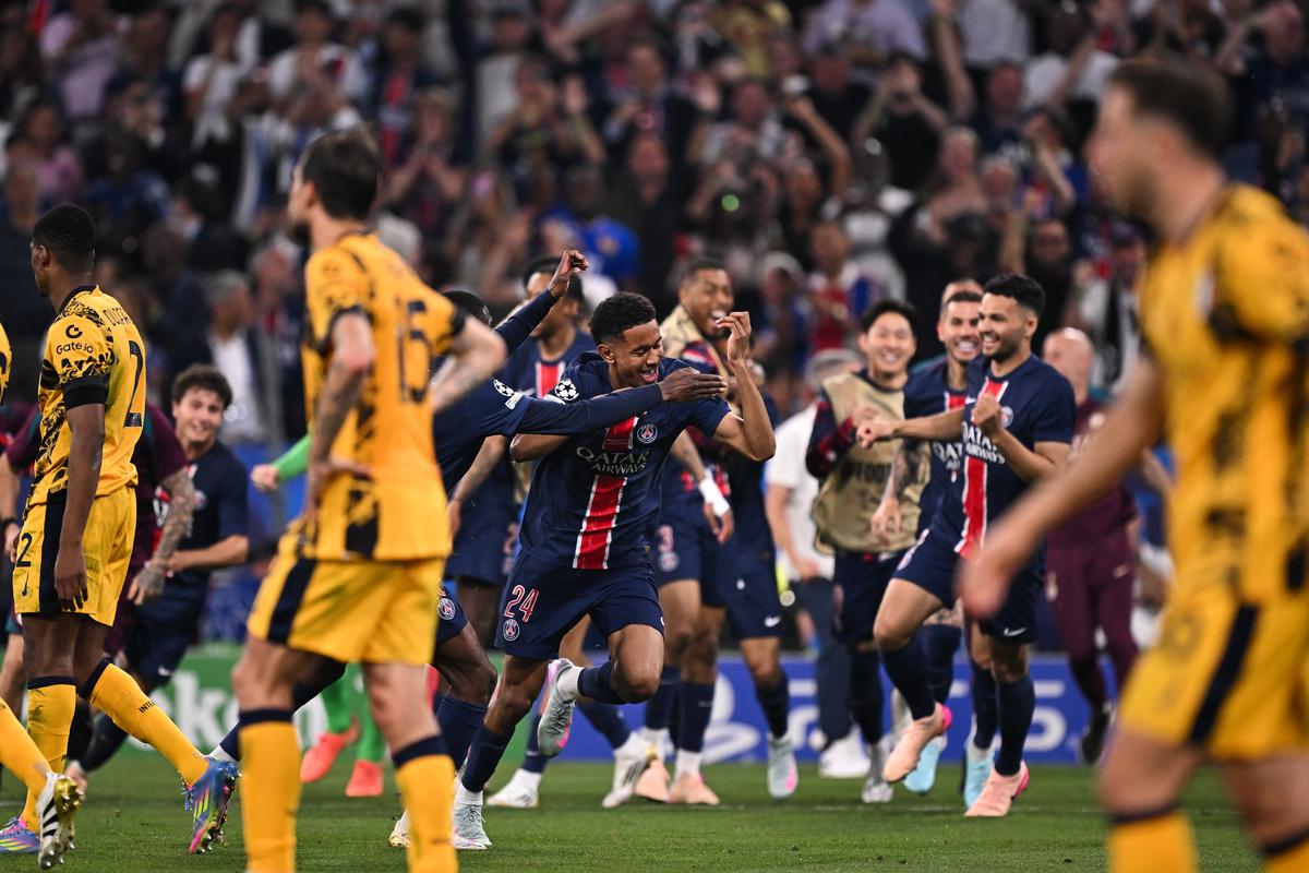 Ning巅峰对决，西亚卡姆与30激战巴黎圣日耳曼分钟，惊险取胜胜负难料！的简单介绍