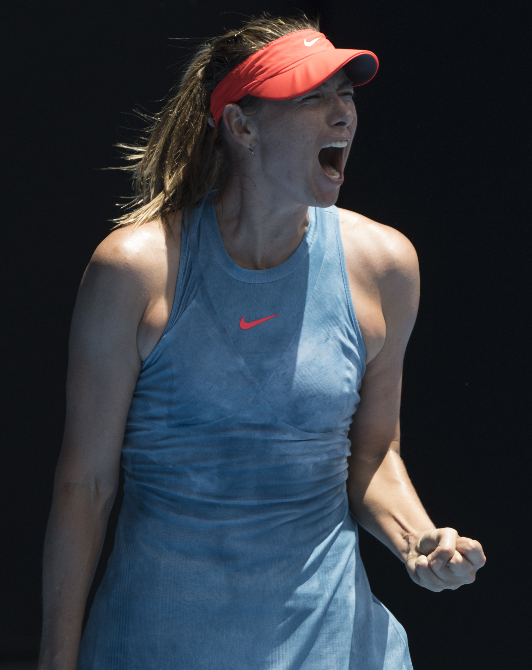 莎拉波娃迎来三赛季高光表现，澳大利亚队球迷沸腾！的简单介绍